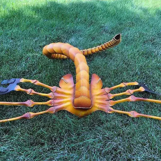 Raxiva - Horror Rubber Scary Half Face Bug Mask - Halloween Alien Hugger Costume Scorpion Mask Party Cosplay Props